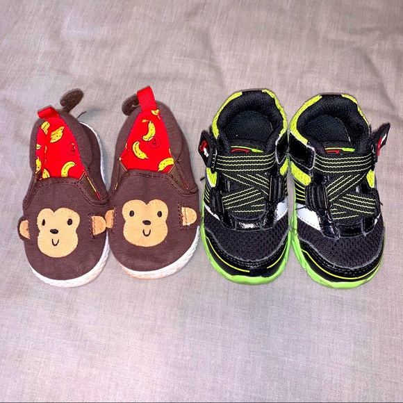 black skechers size 4